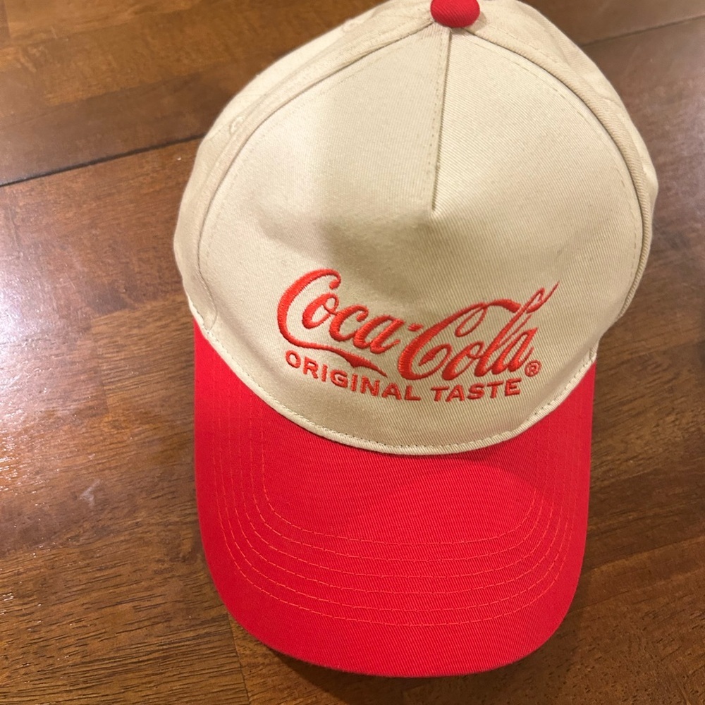 Coca-Cola Red and Tan Cap - Picture 4 of 4